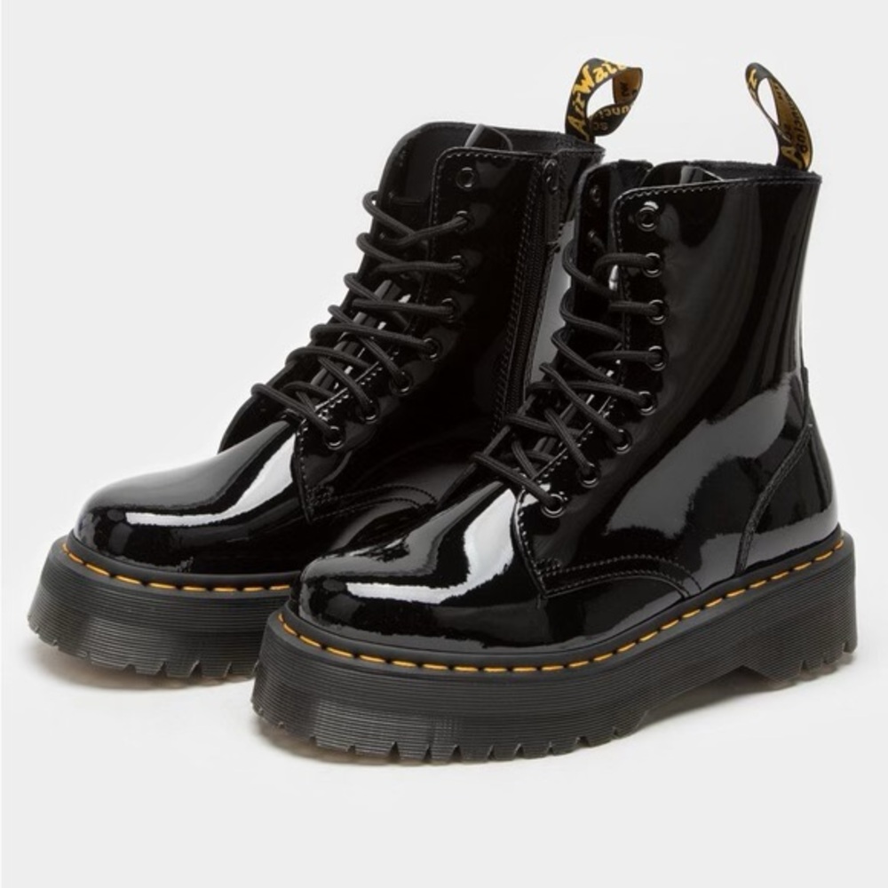 Dr. Martens Jadon Platform Boot - black patent leather size 7